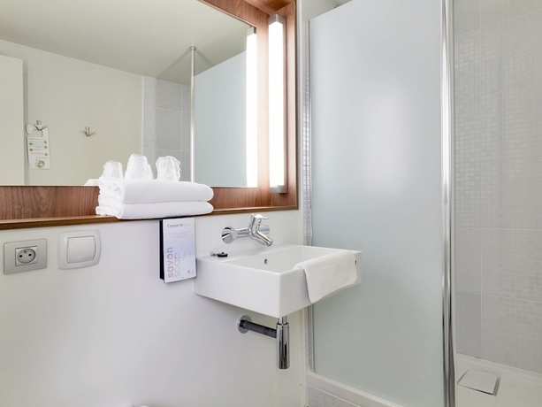 Imagen de la habitación del Hotel Campanile Troyes Sud - Bucheres. Foto 13