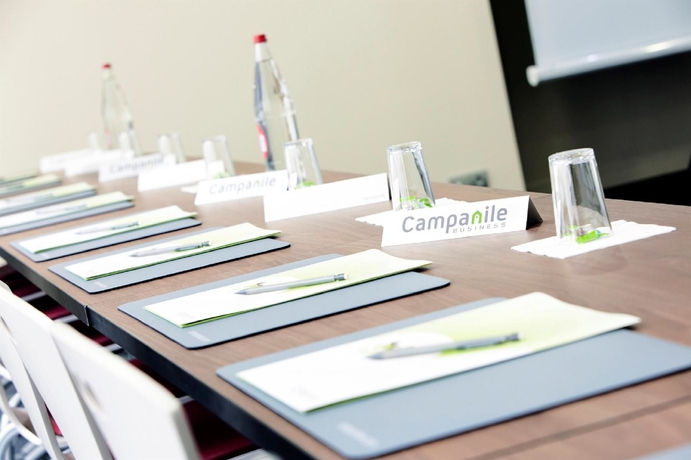 Imagen de los interiores del Hotel Campanile Versailles - Buc. Foto 13