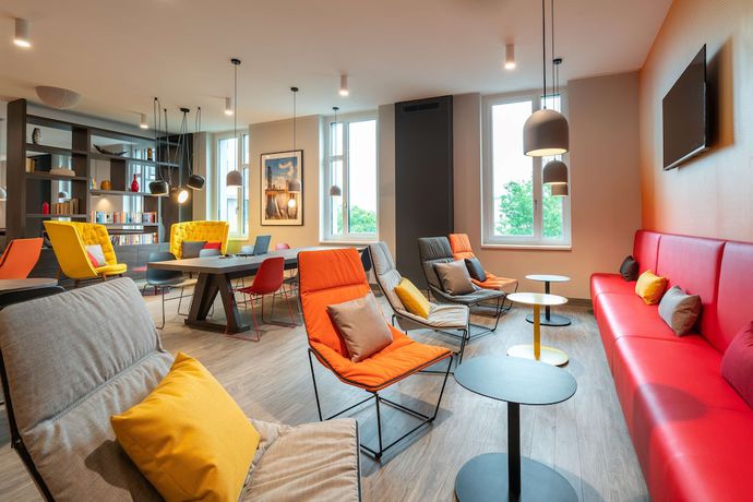 Imagen de los interiores del Hotel Campanile Vienna South. Foto 11