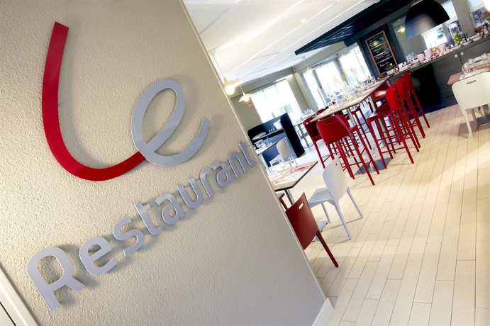 Imagen del bar/restaurante del Hotel Campanile Villeneuve D'ascq. Foto 8