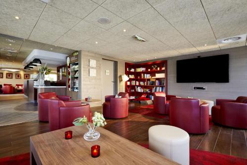 Imagen general del Hotel Campanile Villennes Sur Seine - Poissy. Foto 10