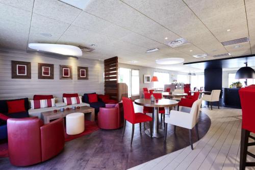 Imagen general del Hotel Campanile Villennes Sur Seine - Poissy. Foto 12