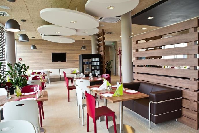 Imagen del bar/restaurante del Hotel Campanile Wroclaw Centrum. Foto 2