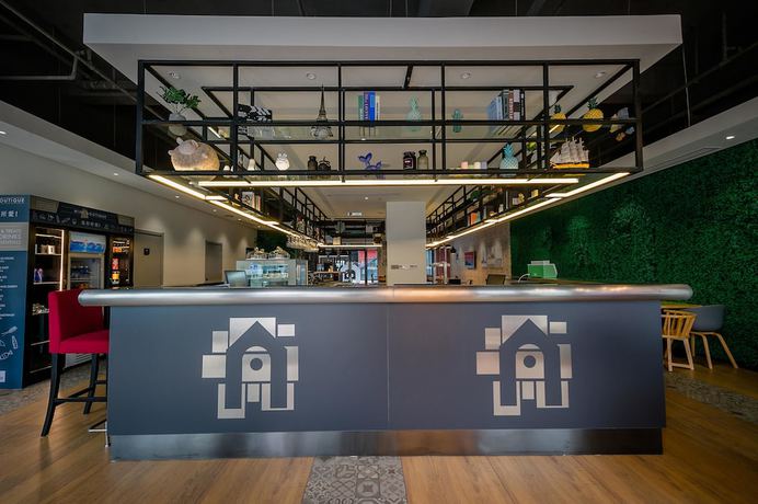 Imagen de los interiores del Hotel Campanile Xuzhou East Station. Foto 20