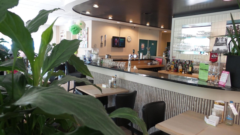 Imagen del bar/restaurante del Hotel Campanile Zevenaar - Arnhem. Foto 11