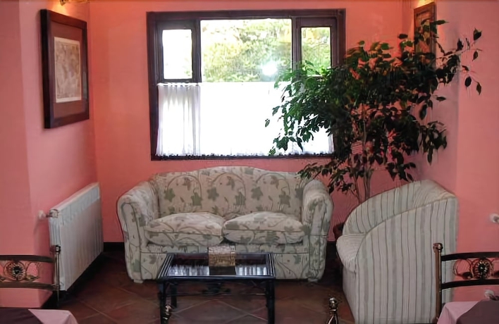 Imagen de los interiores del Hotel Campanilla. Foto 18