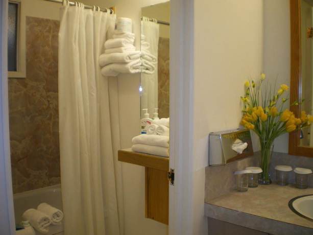 Imagen de la habitación del Hotel Campbell River Lodge by Riverside. Foto 10