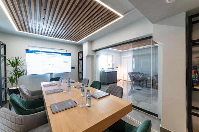 Imagen general del Hotel Campeador Inn. Foto 8