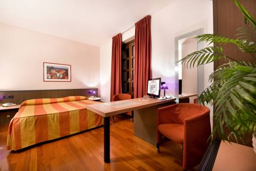 Imagen de la habitación del Hotel Campelli. Foto 3