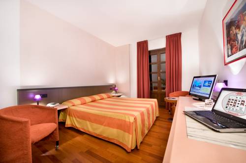 Imagen de la habitación del Hotel Campelli. Foto 7