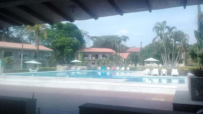 Imagen de la piscina del Hotel Campestre Aguamaco. Foto 20