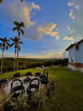 Imagen de los exteriores del Hotel Campestre La Aldea, Montenegro. Foto 16
