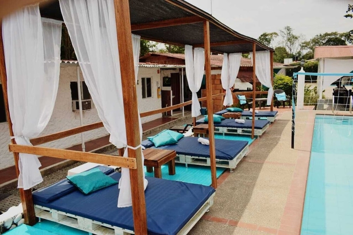 Imagen de la piscina del Hotel Campestre Llano Dorado. Foto 17