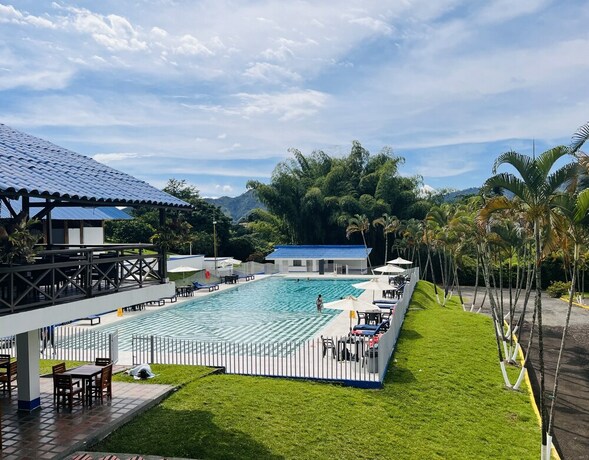 Imagen general del Hotel Campestre Villa M&oacute;naco. Foto 18