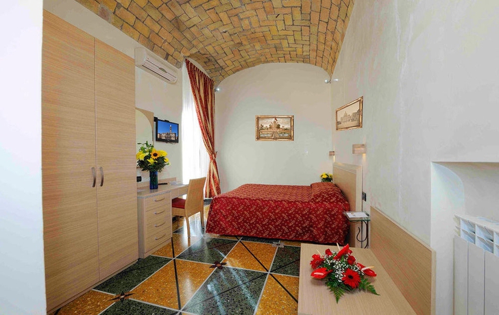 Imagen de la habitación del Hotel Campidoglio. Foto 5