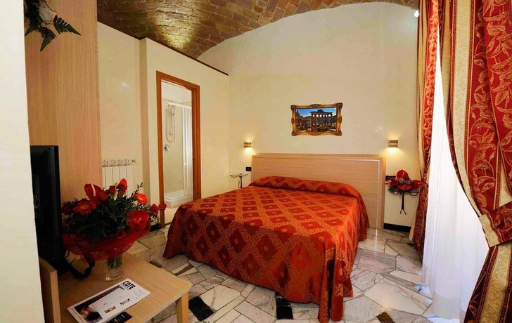 Imagen de la habitación del Hotel Campidoglio. Foto 6