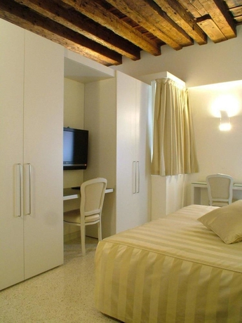 Imagen de la habitación del Hotel Campiello, Lido di Venezia. Foto 4
