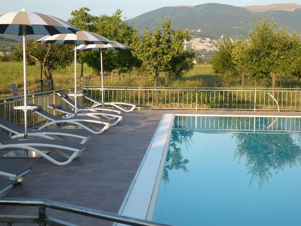 Imagen de la piscina del Hotel Campiglione. Foto 7