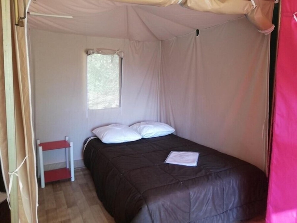 Imagen de la habitación del Hotel Camping Audinac. Foto 16