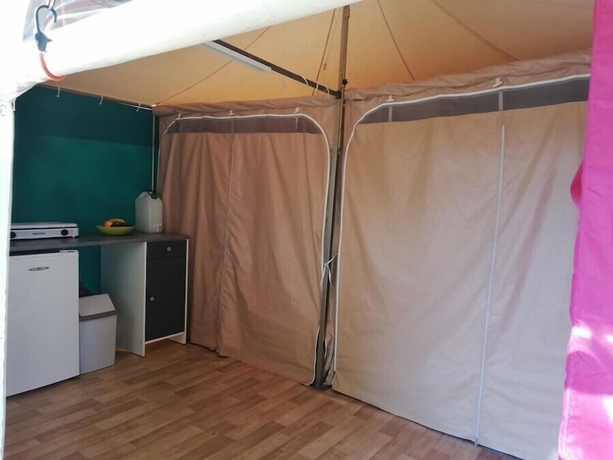 Imagen de la habitación del Hotel Camping Audinac. Foto 17