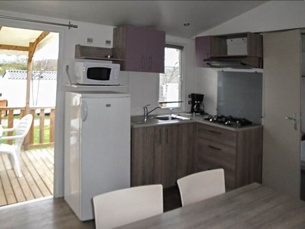 Imagen de la habitación del Hotel Camping Beaume Giraud. Foto 4