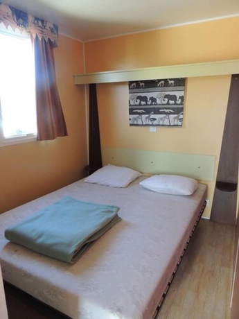 Imagen de la habitación del Hotel Camping Beaume Giraud. Foto 8