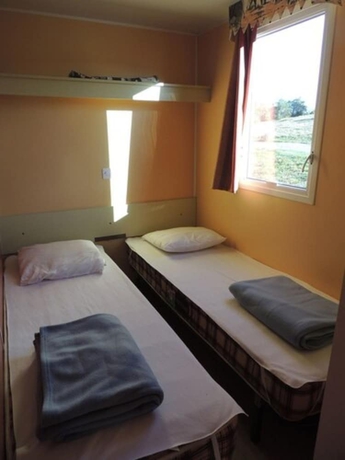 Imagen de la habitación del Hotel Camping Beaume Giraud. Foto 11