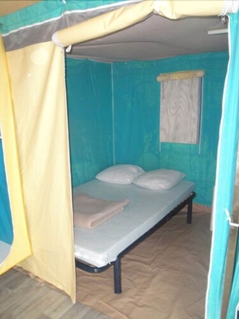 Imagen de la habitación del Hotel Camping Beaume Giraud. Foto 13