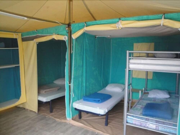 Imagen de la habitación del Hotel Camping Beaume Giraud. Foto 14