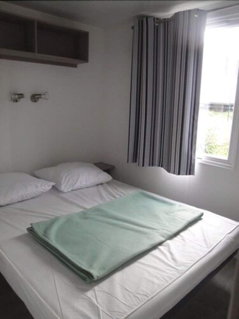 Imagen de la habitación del Hotel Camping Beaume Giraud. Foto 15