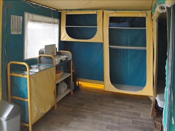 Imagen de la habitación del Hotel Camping Beaume Giraud. Foto 18