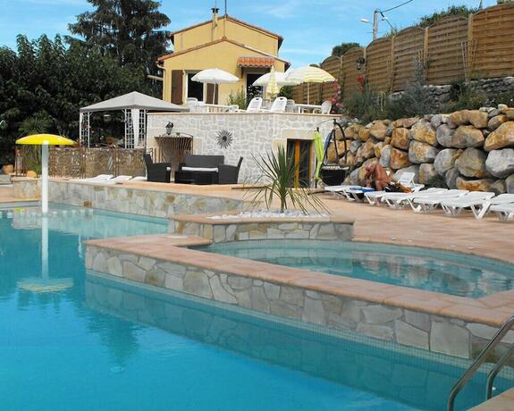 Imagen general del Hotel Camping Bellevue. Foto 4
