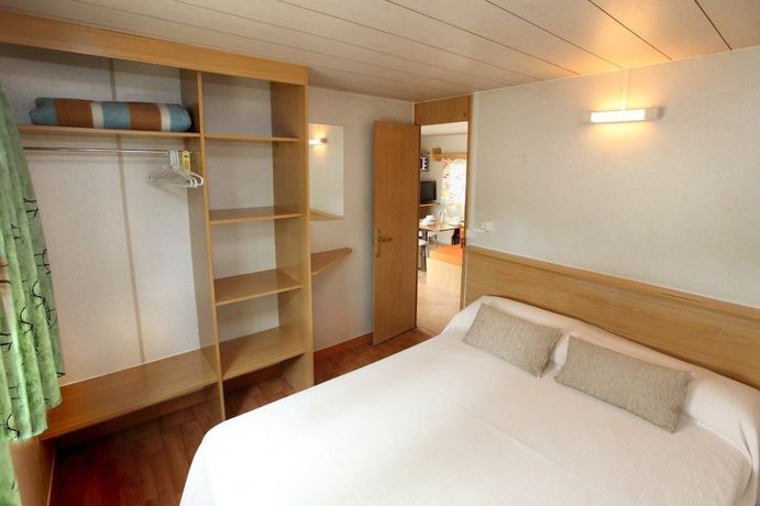 Imagen de la habitación del Hotel Camping Clar&agrave;. Foto 14