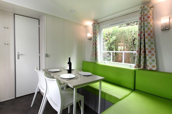 Imagen de la habitación del Hotel Camping Clar&agrave;. Foto 19