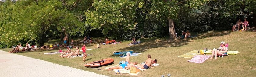 Imagen general del Hotel Camping Domaine Du Petit Lac. Foto 9