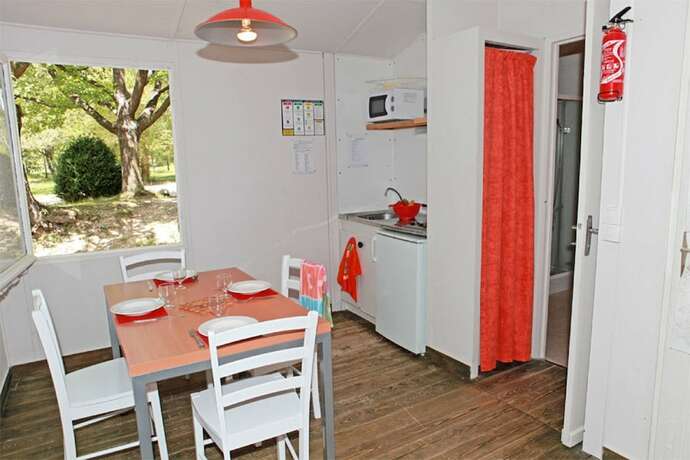 Imagen de la habitación del Hotel Camping Domaine Du Petit Lac. Foto 21