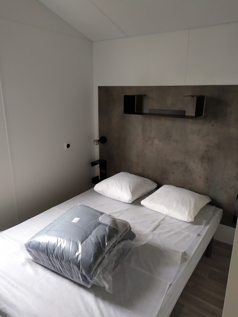 Imagen de la habitación del Hotel Camping Domaine des Salins. Foto 5