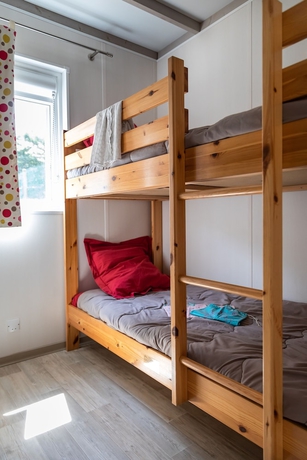 Imagen de la habitación del Hotel Camping Domaine des Salins. Foto 11