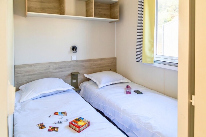 Imagen de la habitación del Hotel Camping Domaine des Tamaris. Foto 9