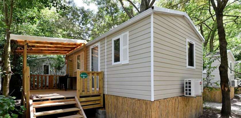 Imagen de la habitación del Hotel Camping Du Pont D\'Avignon. Foto 3