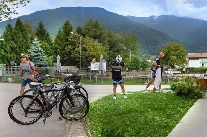 Imagen general del Hotel Camping Due Laghi. Foto 6