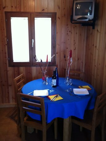 Imagen de la habitación del Hotel Camping El Concurso. Foto 17