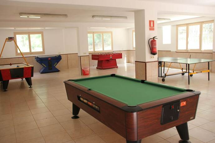 Imagen general del Hotel Camping El Maset. Foto 3