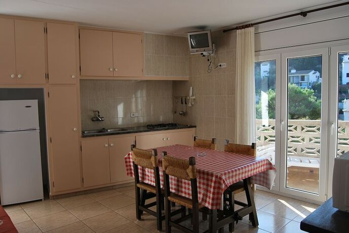 Imagen de la habitación del Hotel Camping El Maset. Foto 17