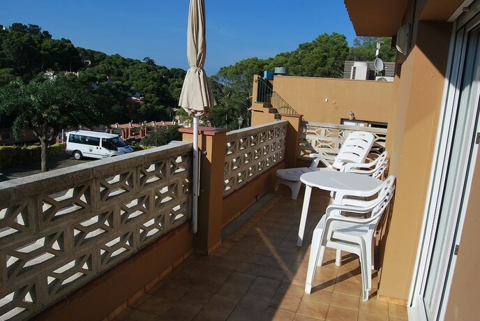 Imagen general del Hotel Camping El Maset. Foto 13