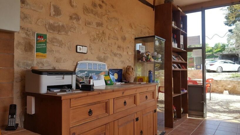 Imagen general del Hotel Camping El Roble. Foto 1