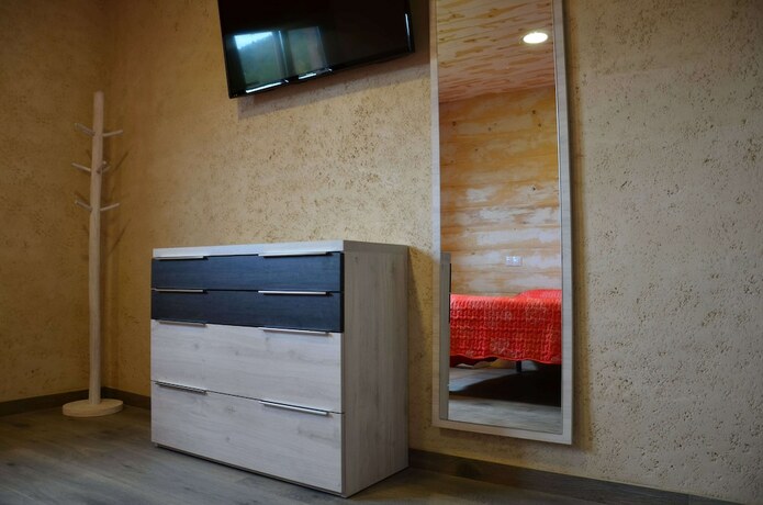 Imagen general del Hotel Camping El Roble. Foto 2