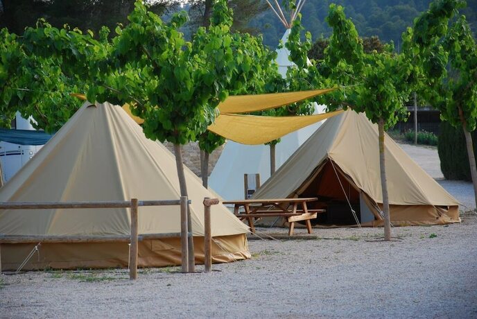 Imagen de la habitación del Hotel Camping El Roble. Foto 19