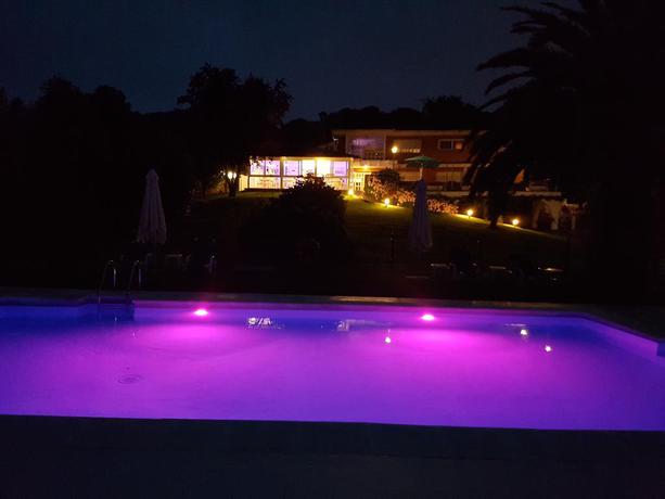 Imagen de los exteriores del Hotel Camping. Foto 13