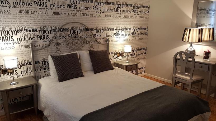 Imagen de la habitación del Hotel Camping. Foto 10